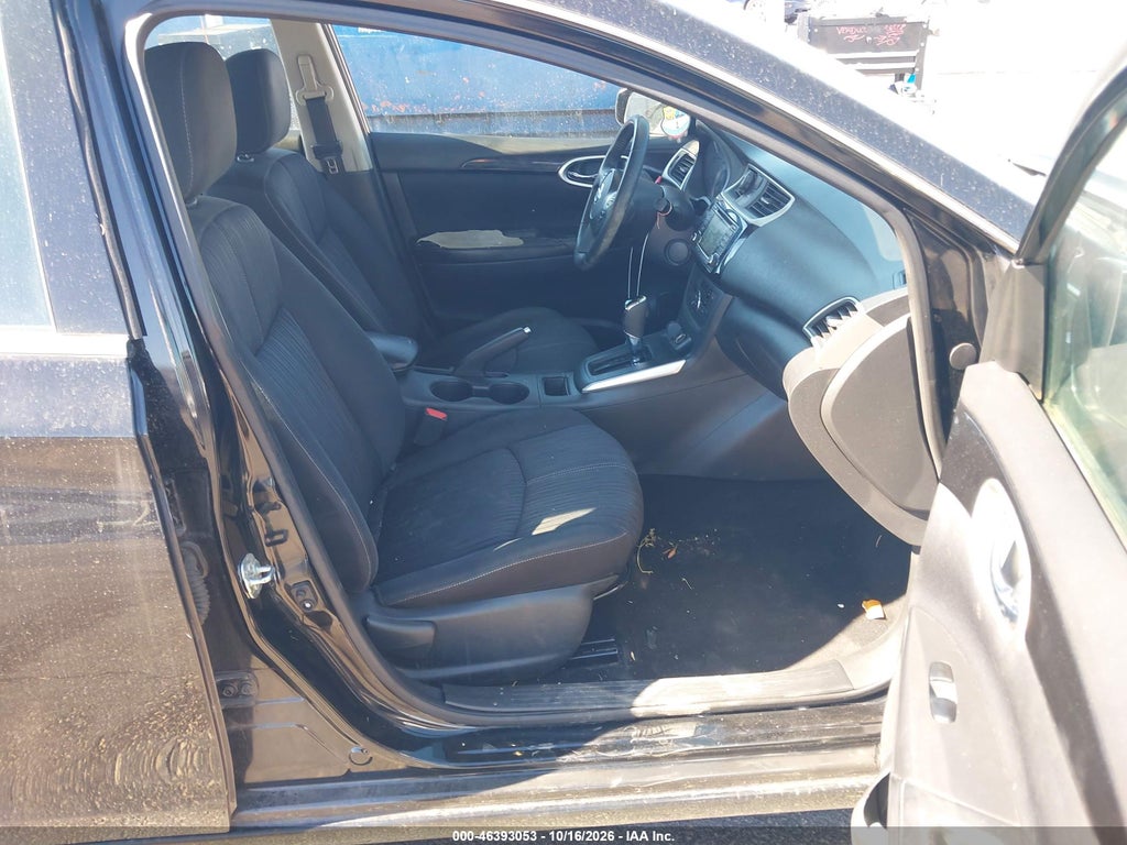 2018 Nissan Sentra SV photo 5