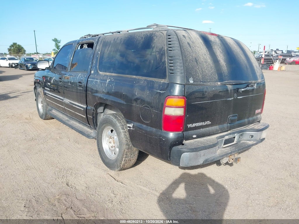 2003 GMC Yukon XL 1500 SLT photo 3
