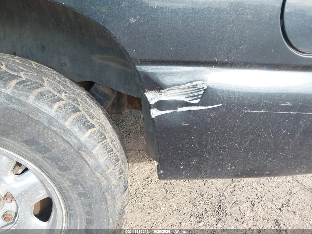 2003 GMC Yukon XL 1500 SLT photo 6