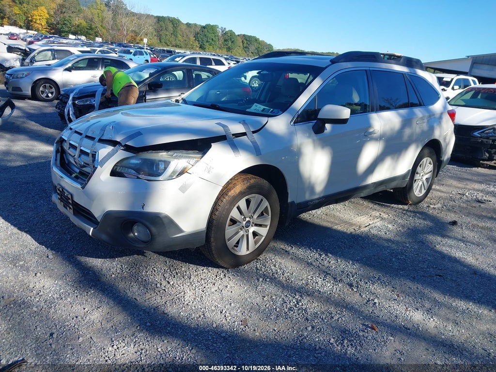 2015 Subaru Outback 2.5I Premium photo 2