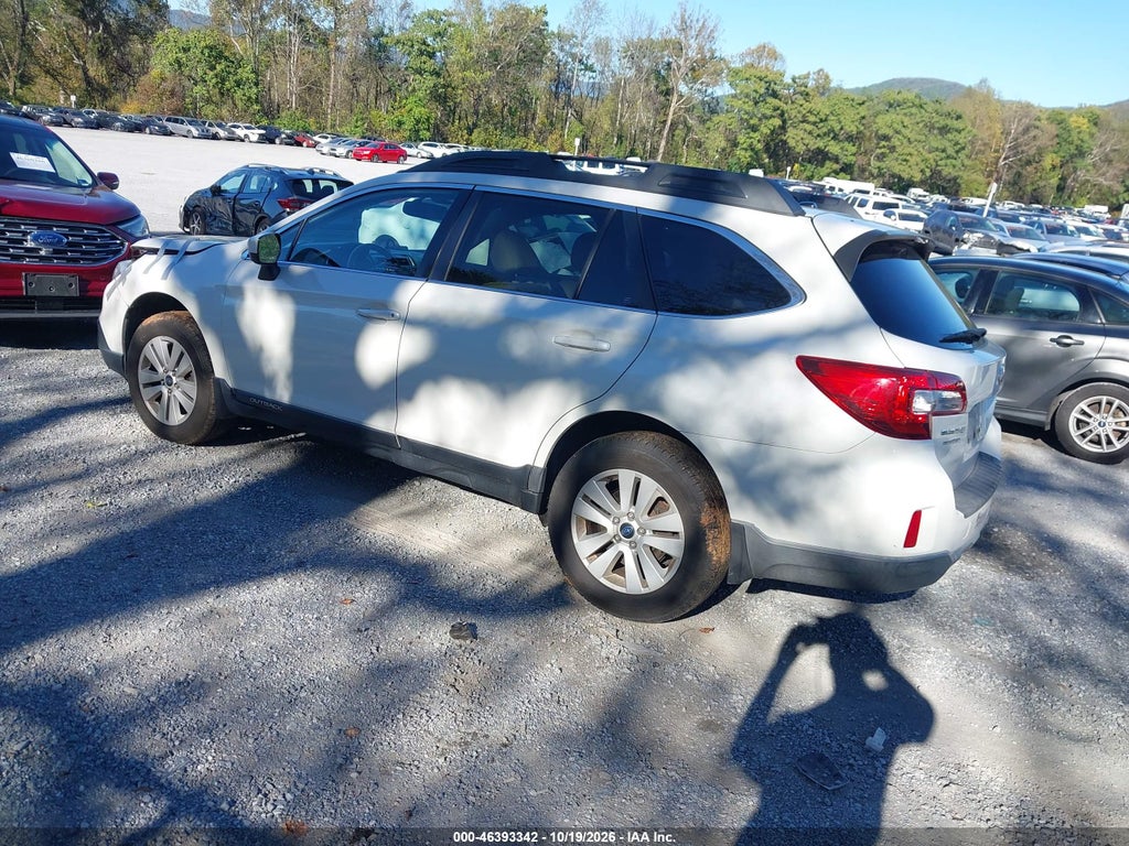 2015 Subaru Outback 2.5I Premium photo 3