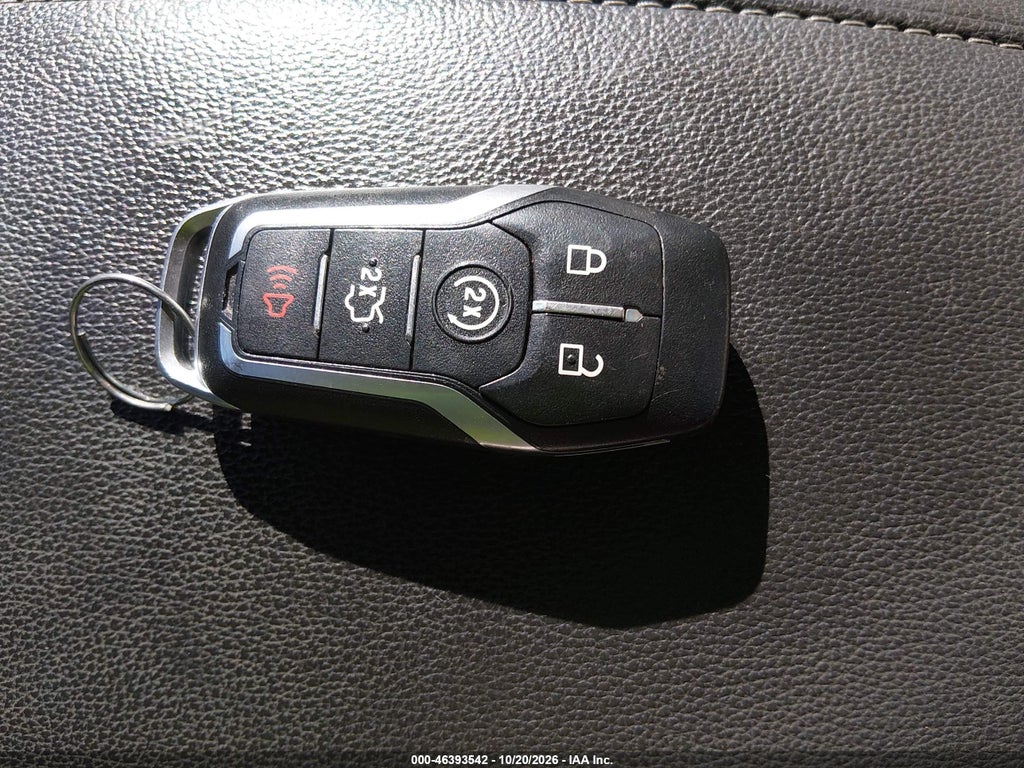 2015 Ford Fusion Hybrid Titanium photo 11