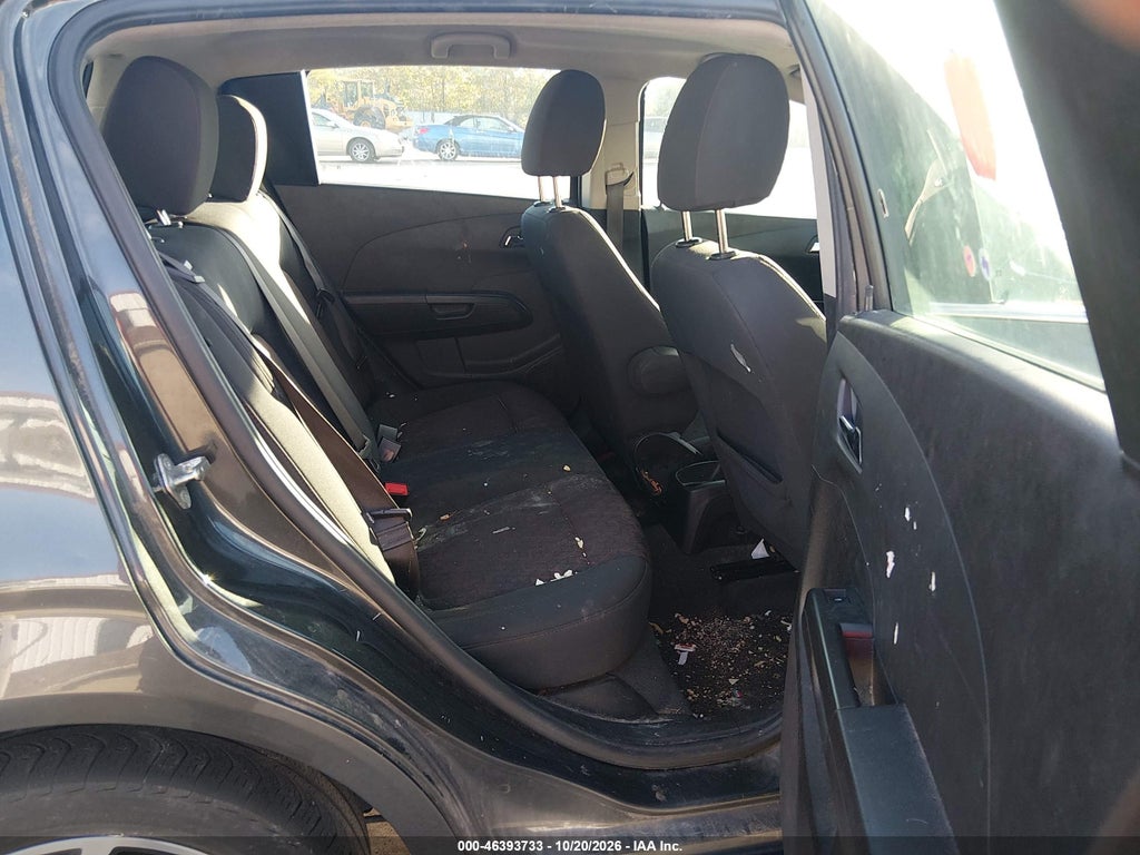 2017 Chevrolet Sonic LT Auto photo 8