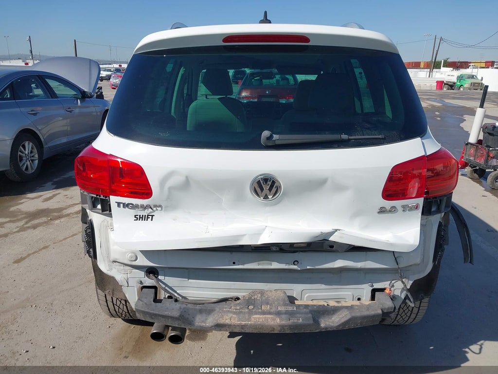 2014 Volkswagen Tiguan SEL photo 6