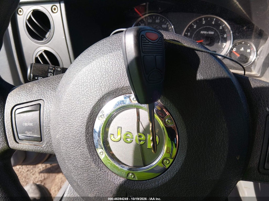 2007 Jeep Commander Sport photo 11