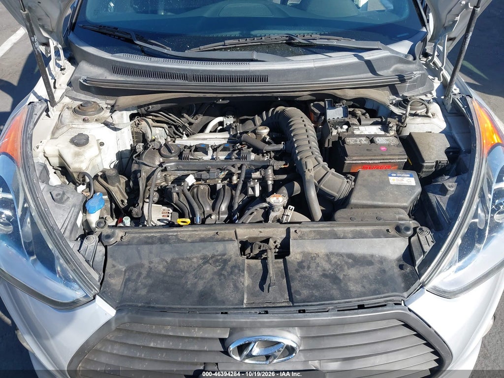 2016 Hyundai Veloster Turbo photo 10