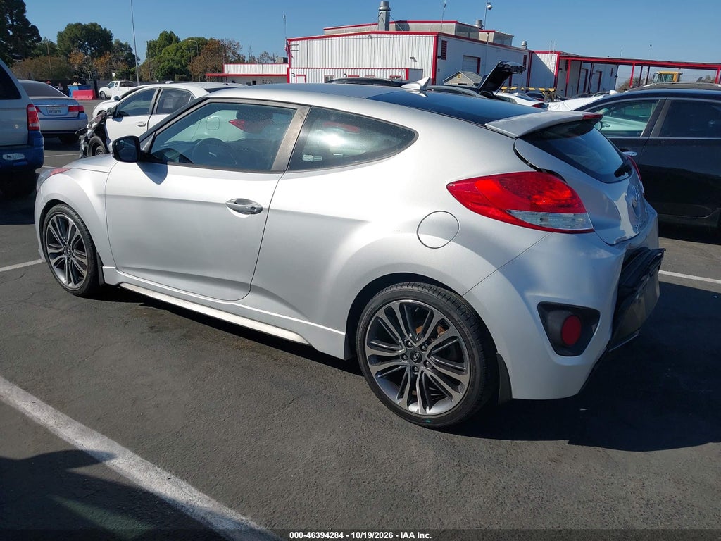 2016 Hyundai Veloster Turbo photo 3