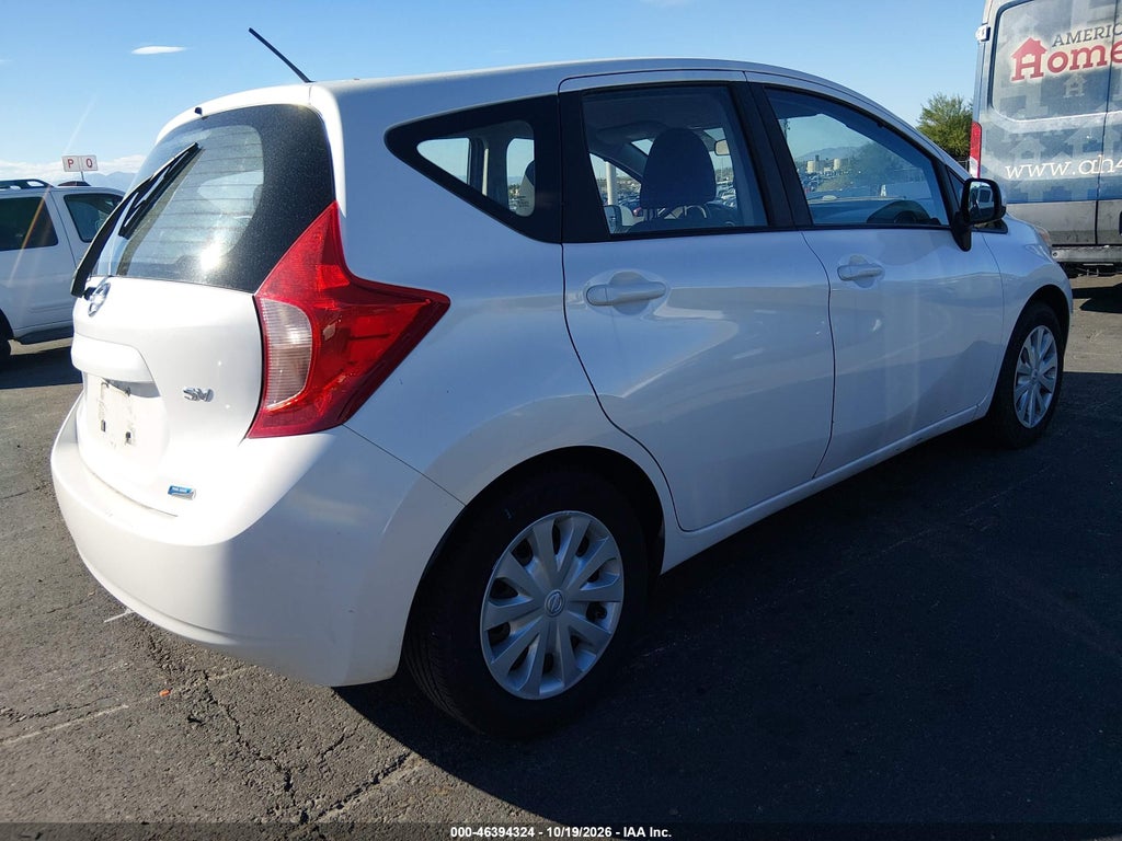 2014 Nissan Versa Note SV photo 4