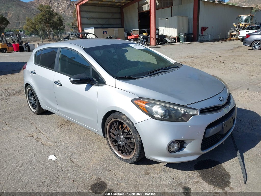2016 Kia Forte SX photo 1
