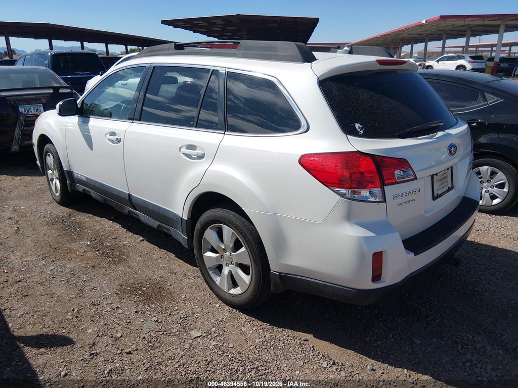 2011 Subaru Outback 3.6R Limited photo 3