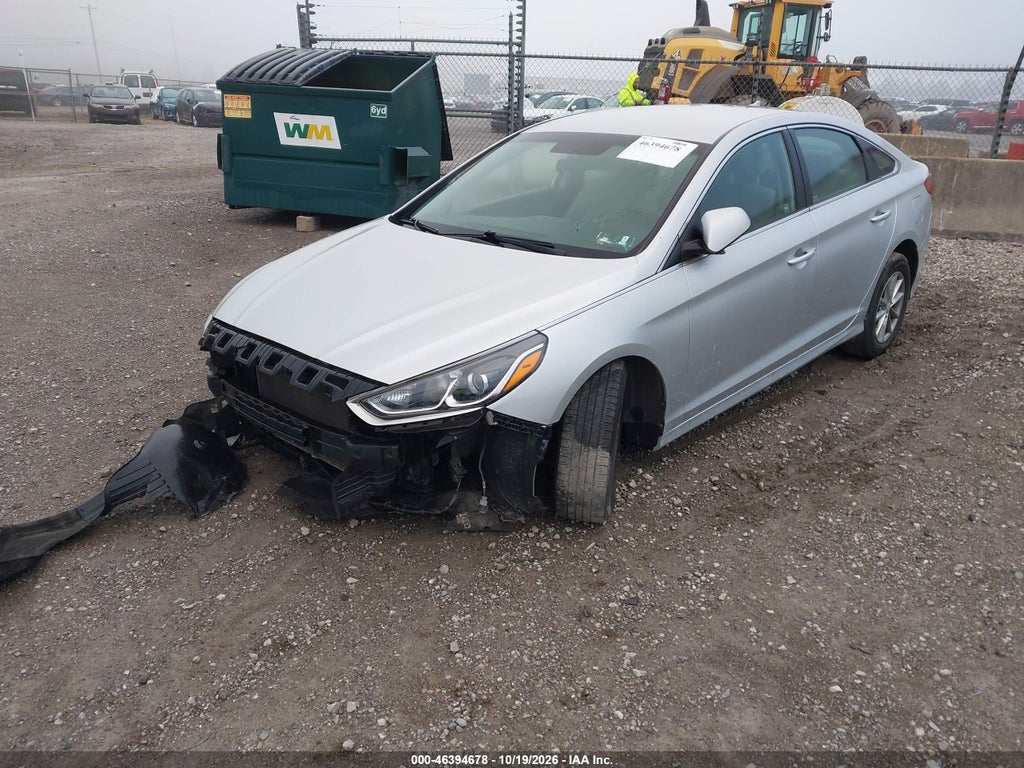 2019 Hyundai Sonata SE photo 2