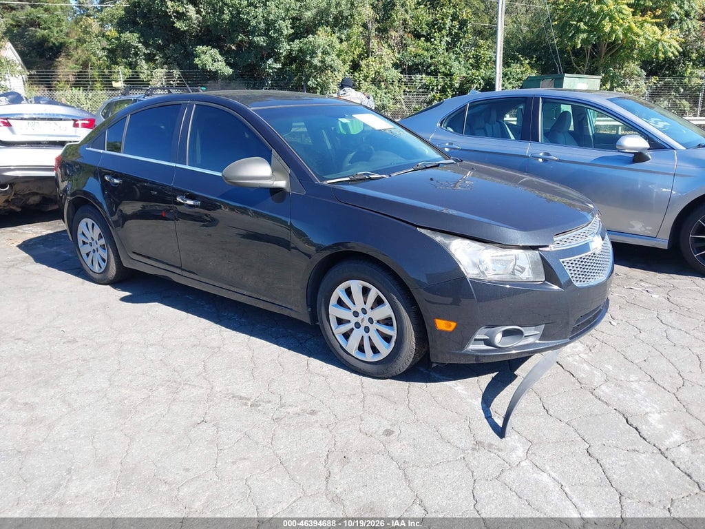 2011 Chevrolet Cruze LS photo 1