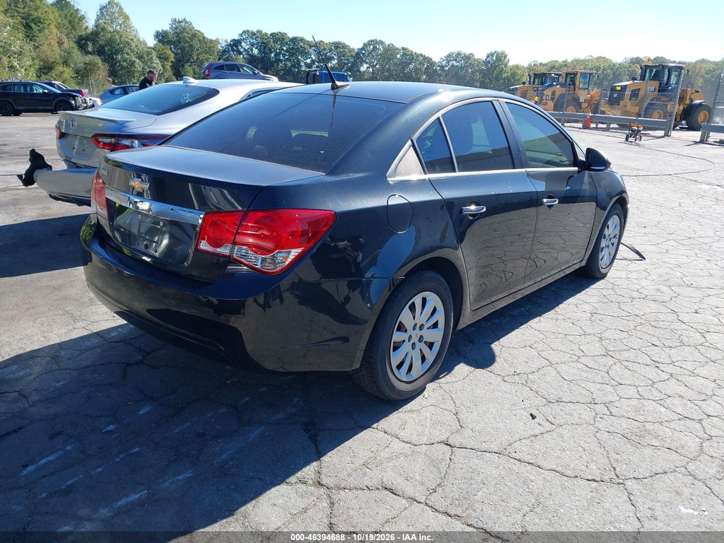 2011 Chevrolet Cruze LS photo 4