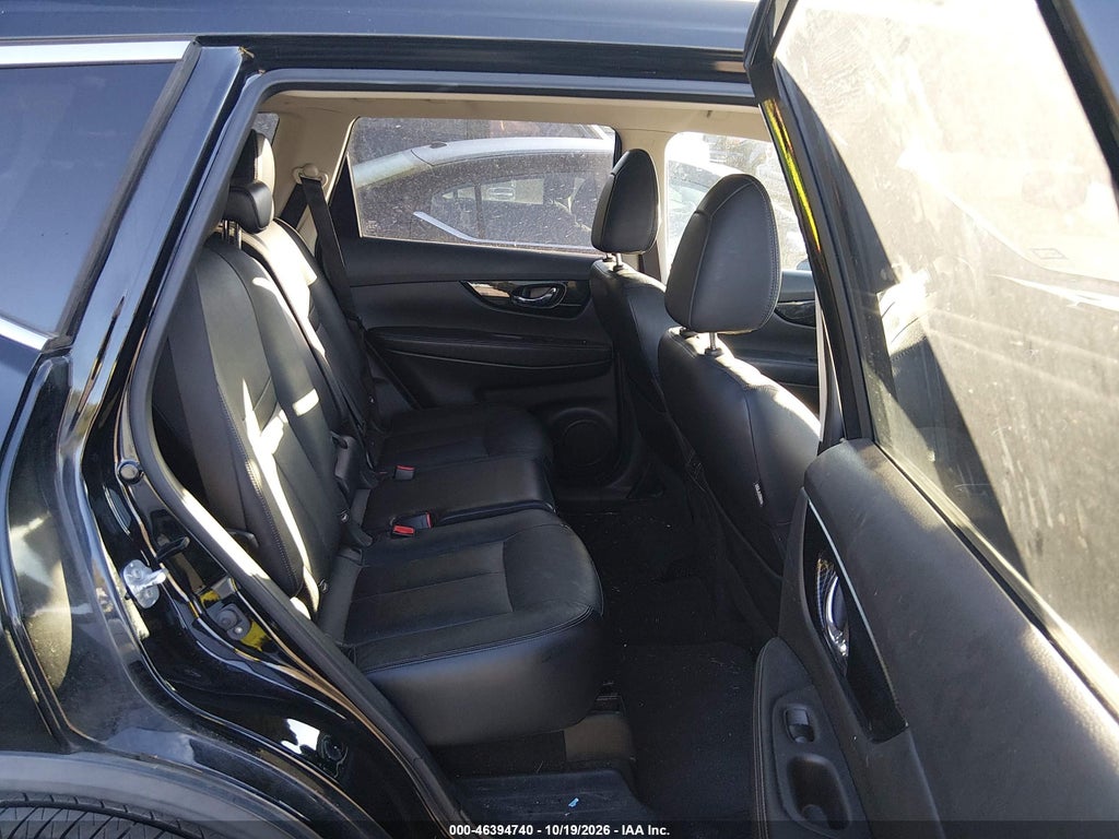 2017 Nissan Rogue SL photo 8