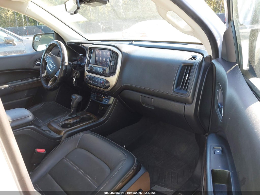 2020 GMC Canyon 2WD Short Box Denali photo 5