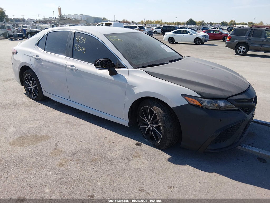 TOYOTA CAMRY 2023