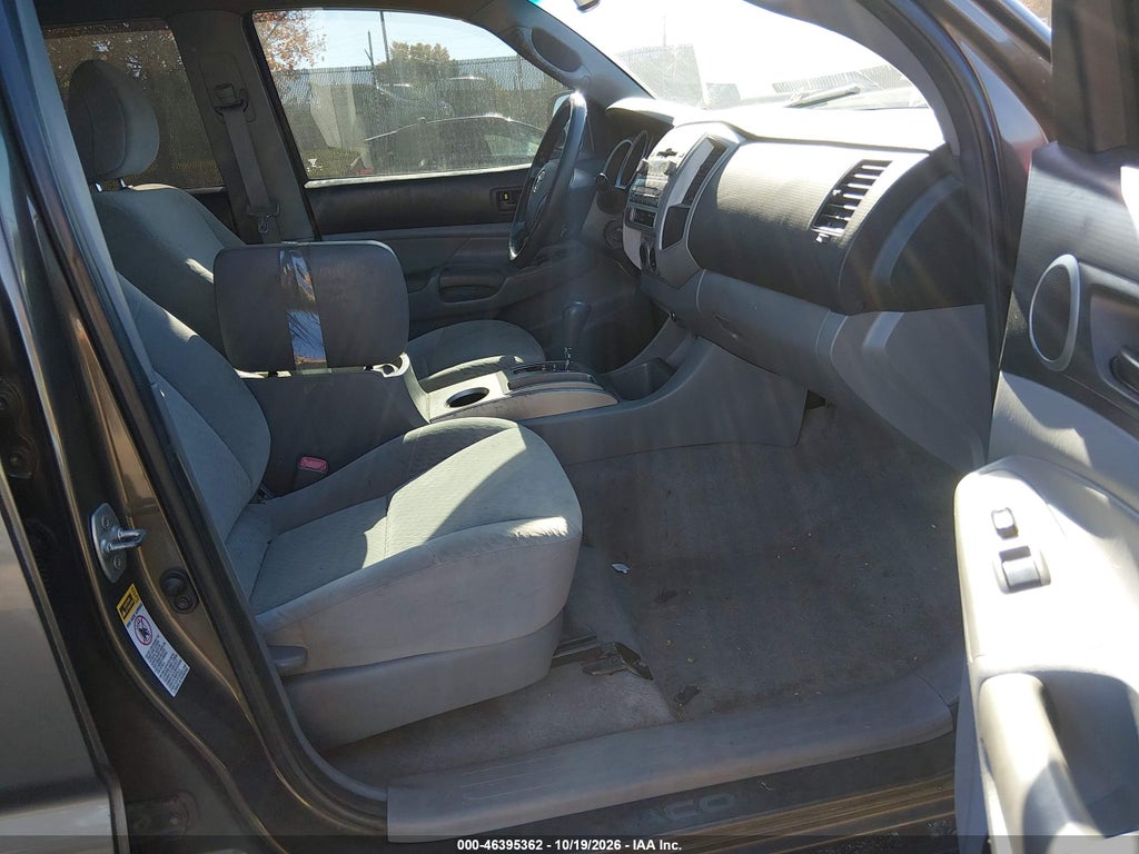 2010 Toyota Tacoma Base V6 photo 5