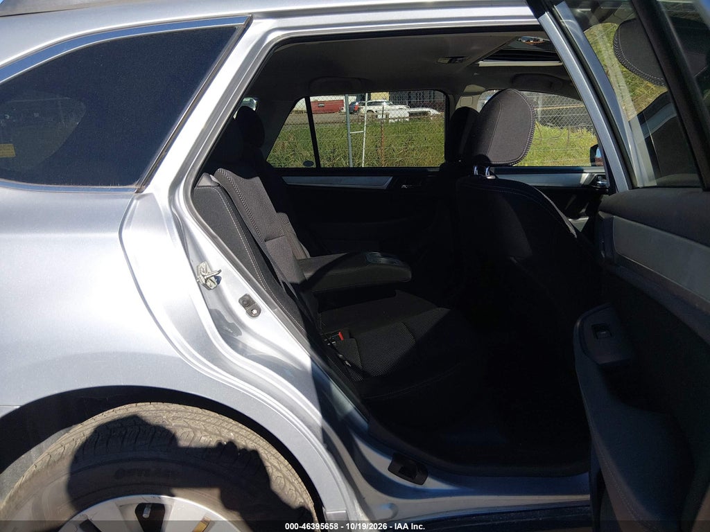 2017 Subaru Outback 2.5I Premium photo 8