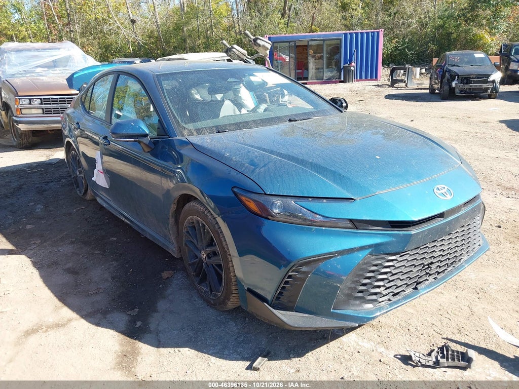 TOYOTA CAMRY 2025