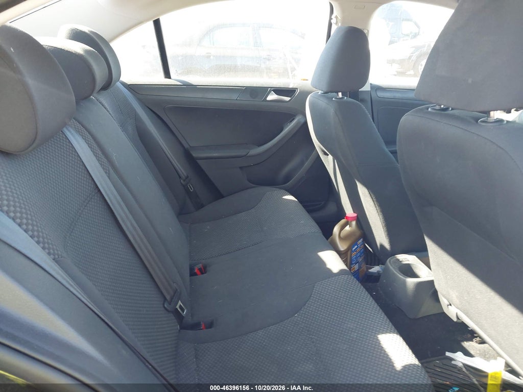 2013 Volkswagen Jetta 2.0L S photo 8