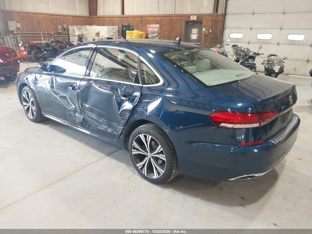 2022 Volkswagen Passat 2.0T SE photo 3