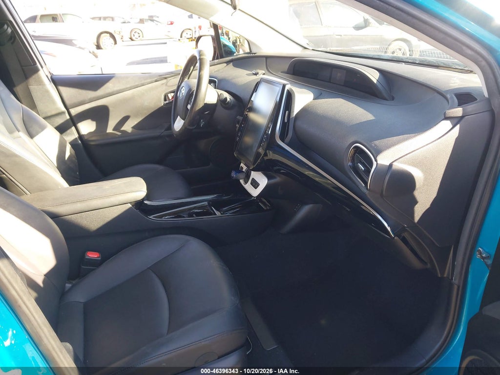 2018 Toyota Prius Prime Premium photo 5