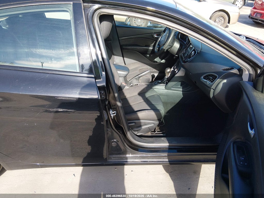 2016 Dodge Dart SXT photo 5