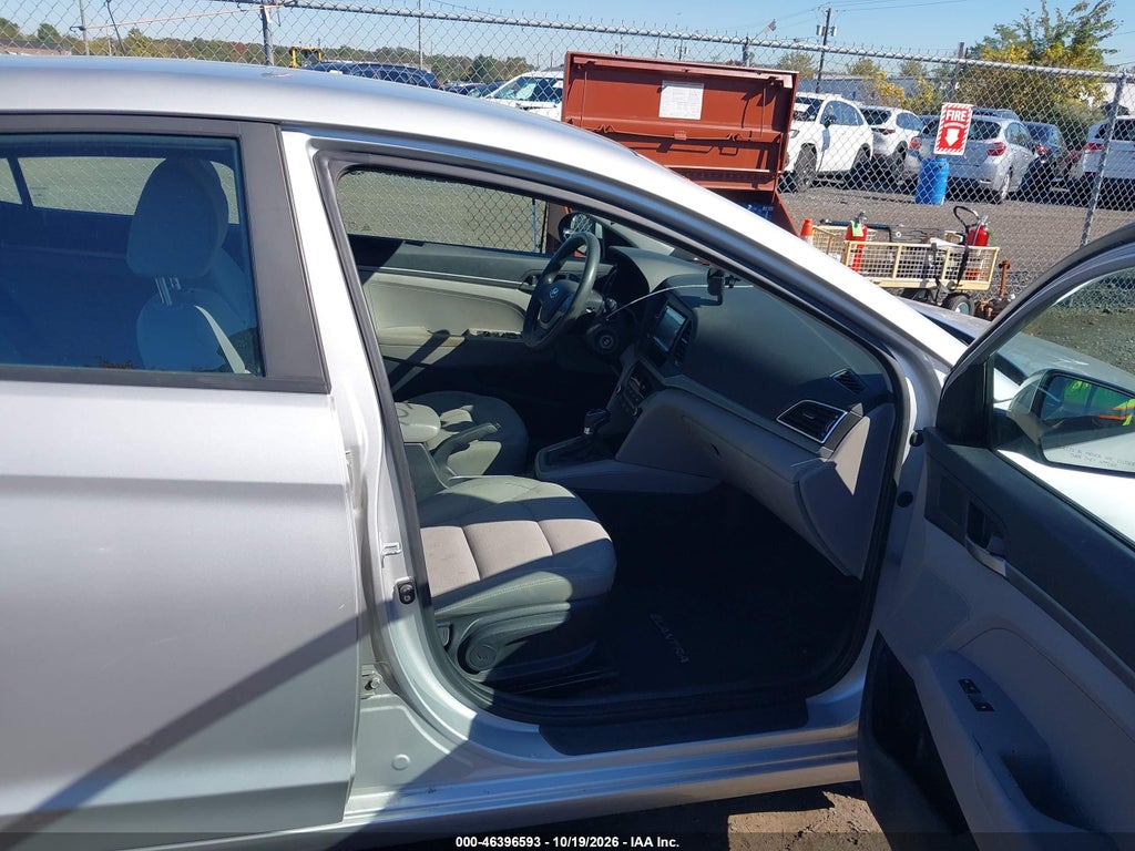 2017 Hyundai Elantra SE photo 5