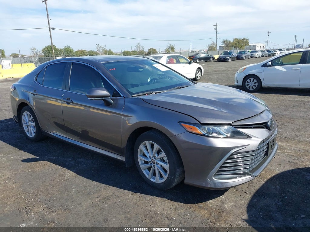 TOYOTA CAMRY 2024