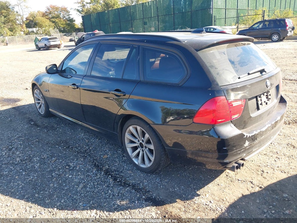 2011 BMW 328I Xdrive photo 3