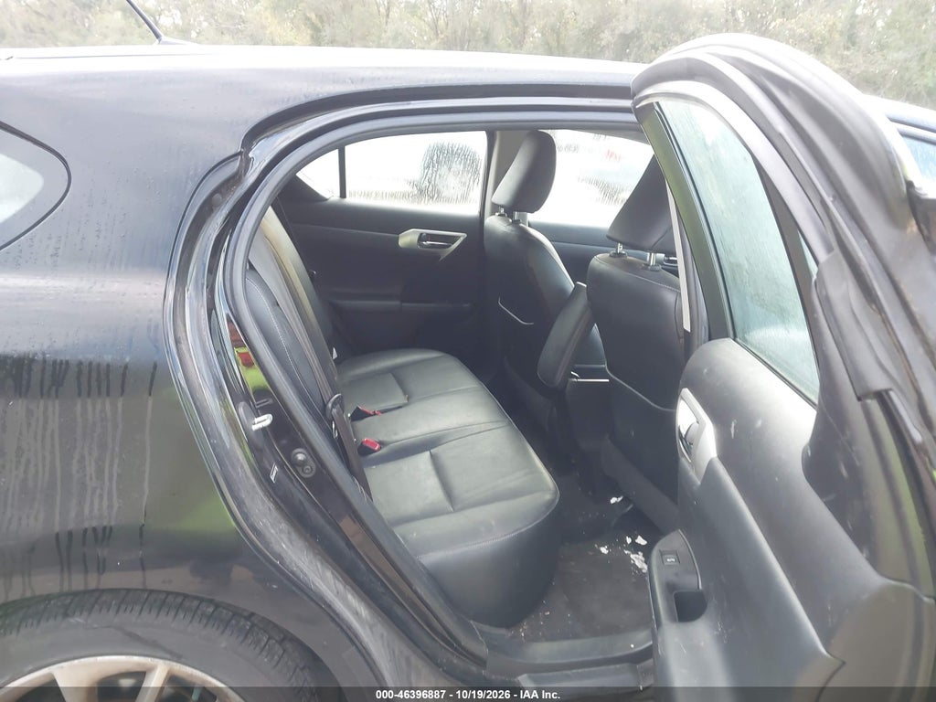 2013 Lexus CT 200H photo 8