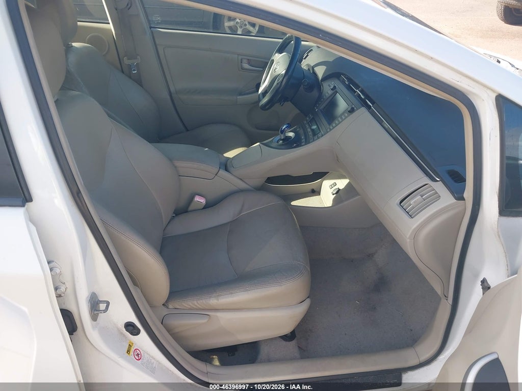 2010 Toyota Prius IV photo 5