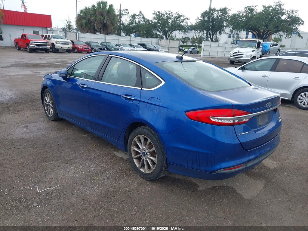 2017 Ford Fusion SE photo 3