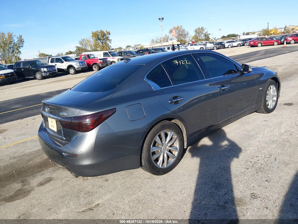 2016 Infiniti Q50 3.0T Premium photo 4