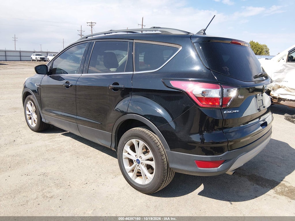 2018 Ford Escape SEL photo 3
