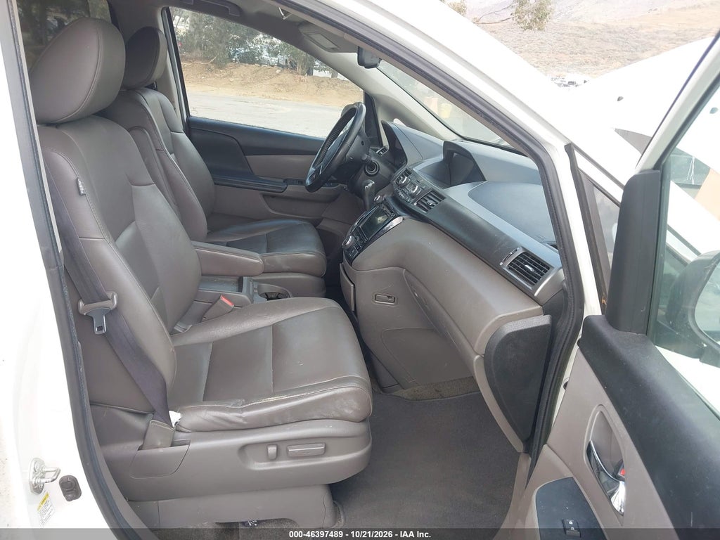 2014 Honda Odyssey EX-L photo 5