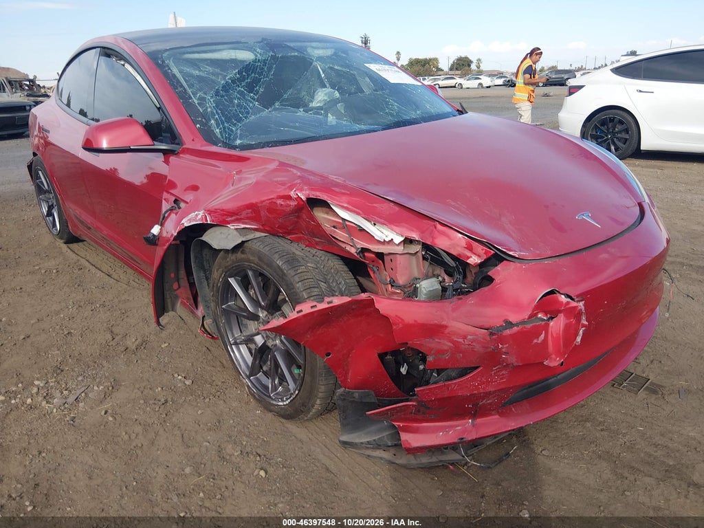 TESLA MODEL 3 2021