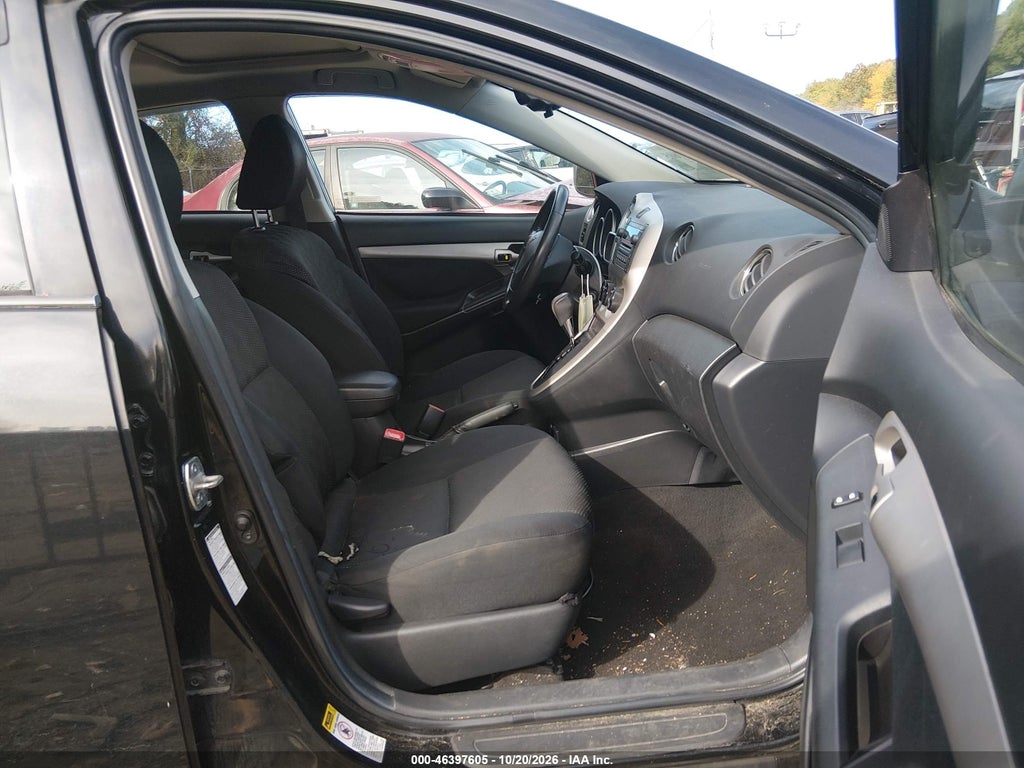 2009 Pontiac Vibe photo 5