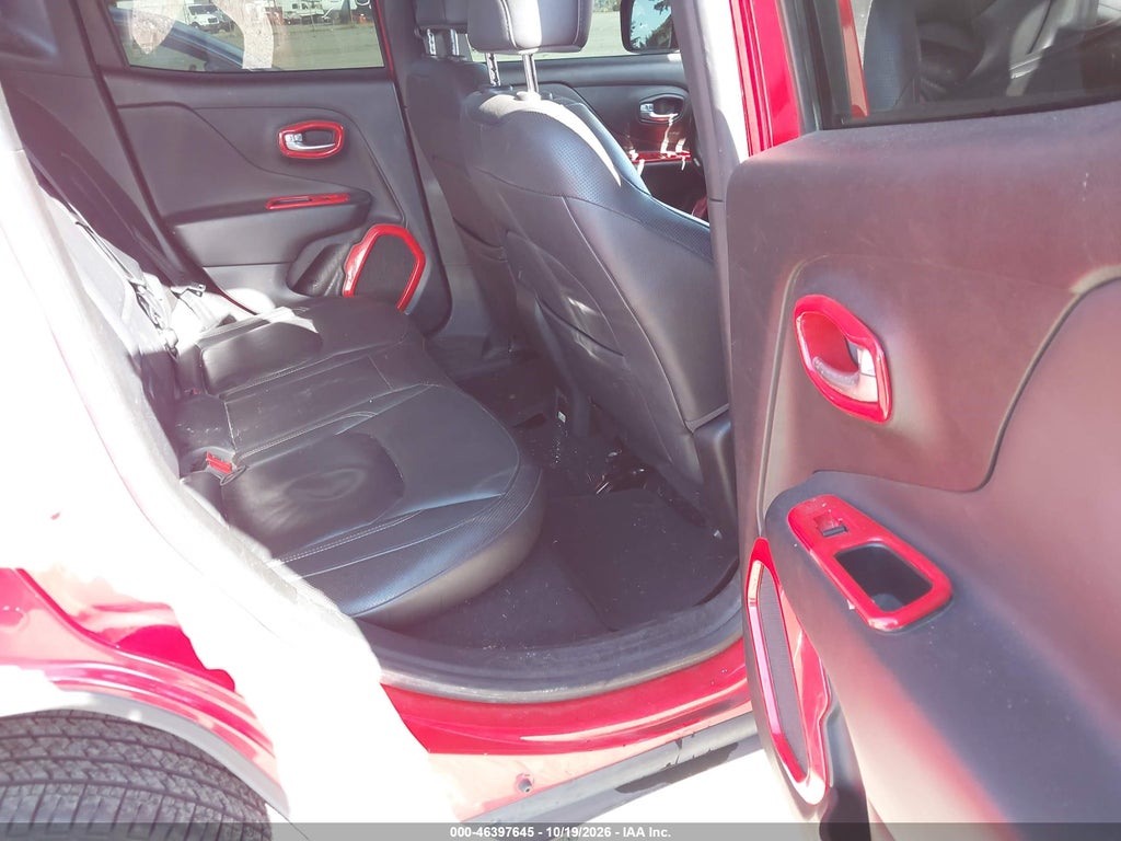 2017 Jeep Renegade Limited 4X4 photo 8