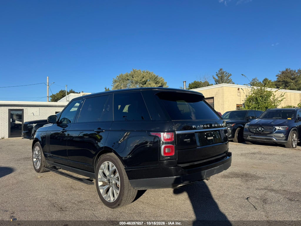 2020 Land Rover Range Rover Supercharged photo 3
