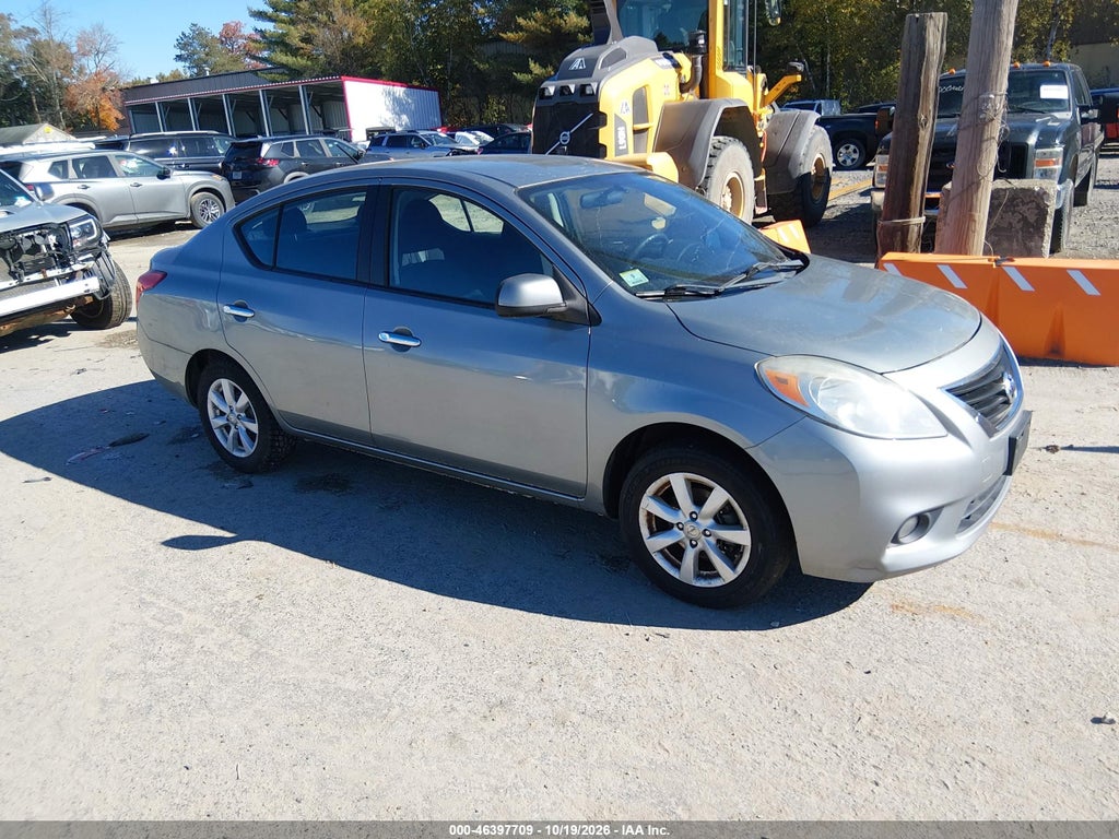 2012 Nissan Versa 1.6 SL photo 1