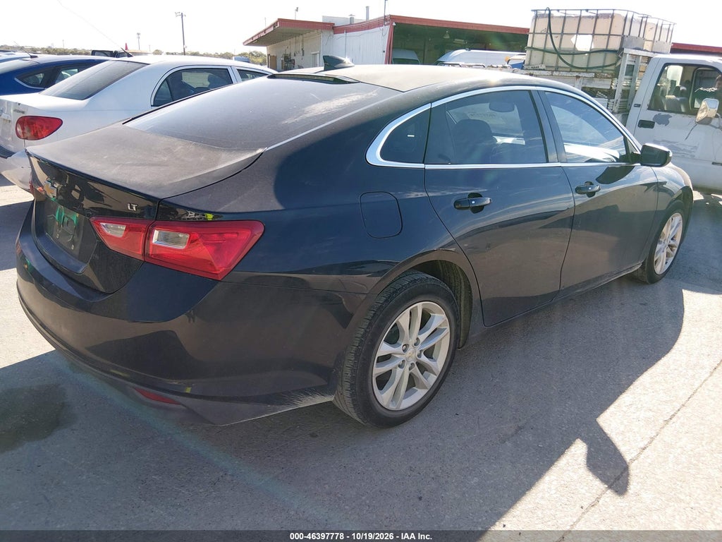 2016 Chevrolet Malibu 1LT photo 4