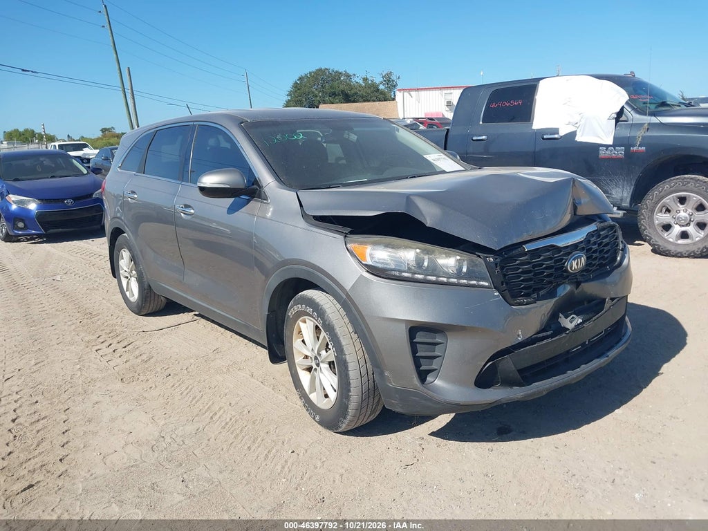 2019 Kia Sorento 3.3L LX photo 1
