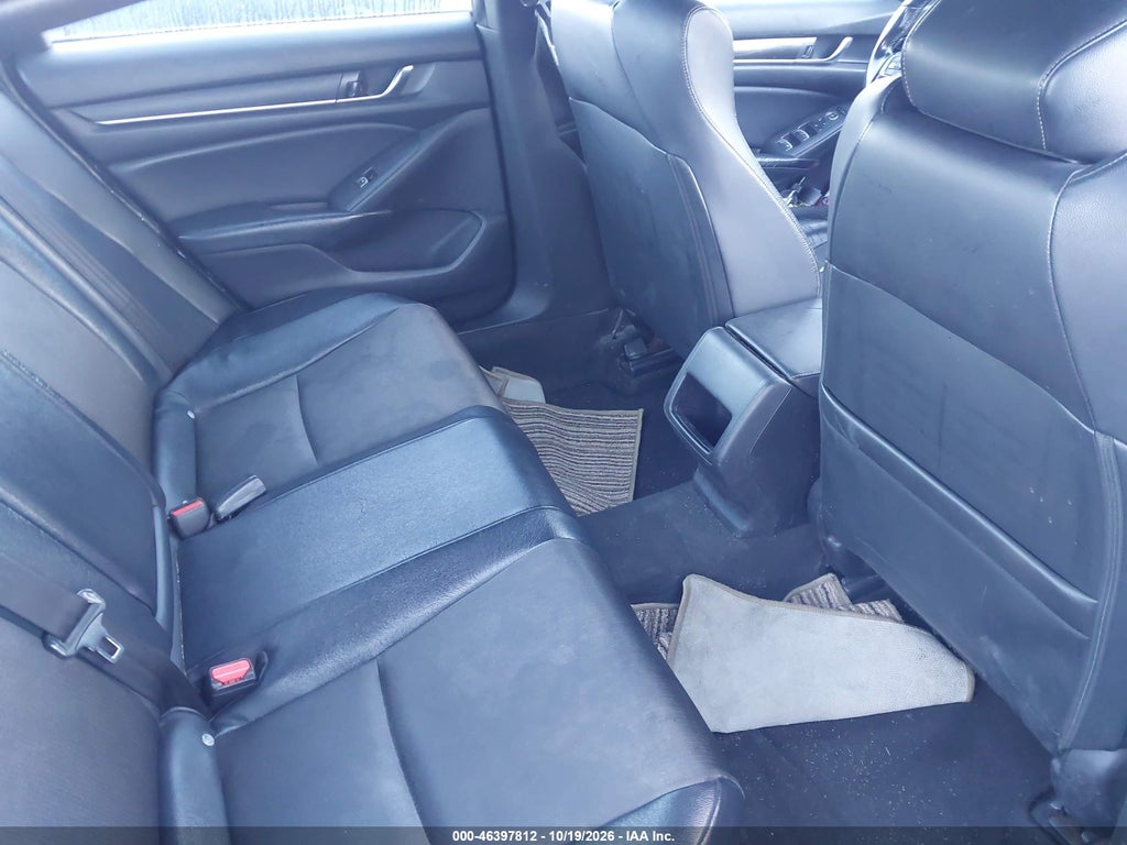 2018 Honda Accord Sport photo 8