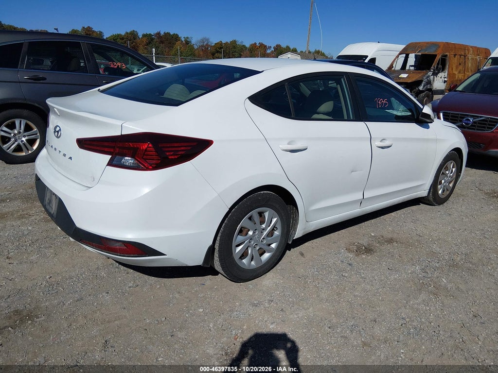 2020 Hyundai Elantra SE photo 4