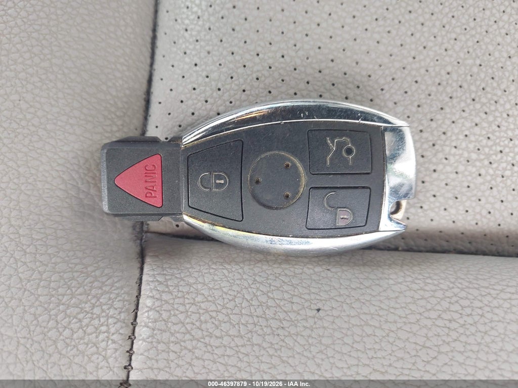2011 Mercedes-Benz E 350 4MATIC photo 11