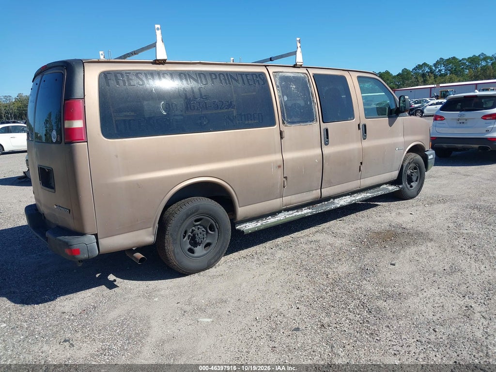 2003 Chevrolet Express photo 4