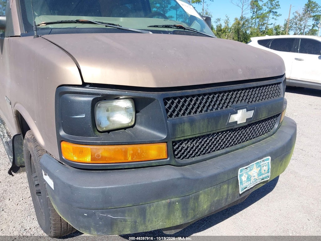 2003 Chevrolet Express photo 6