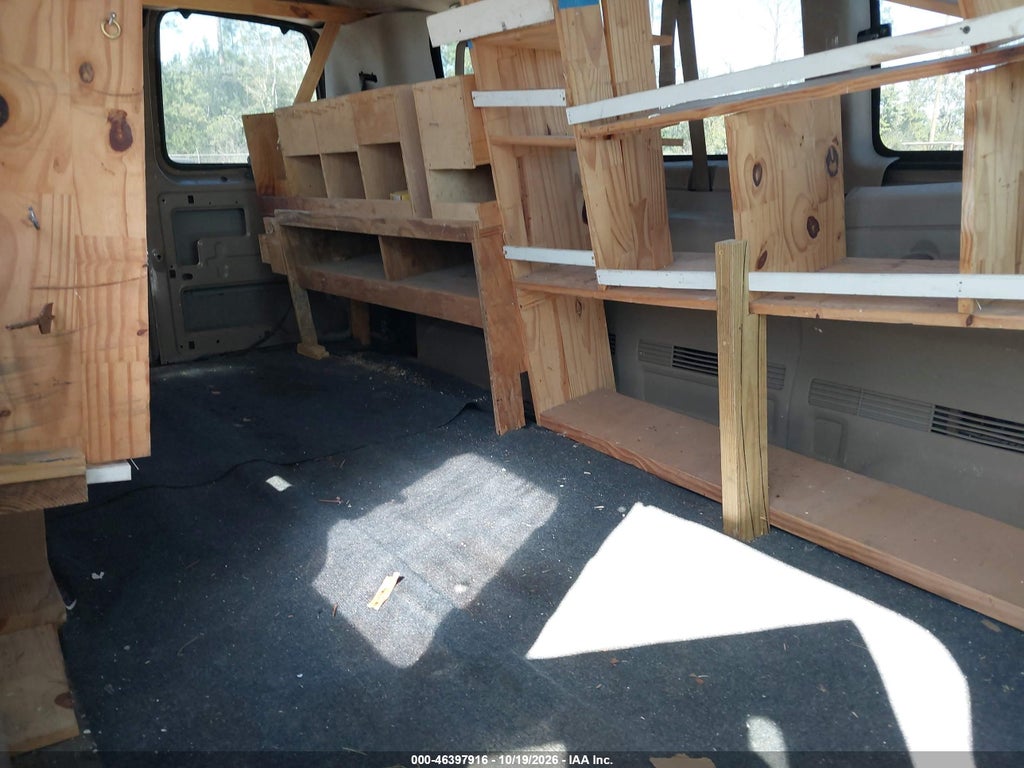 2003 Chevrolet Express photo 8