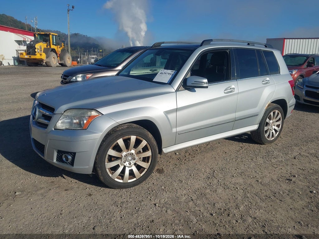 2011 Mercedes-Benz GLK 350 4MATIC photo 2